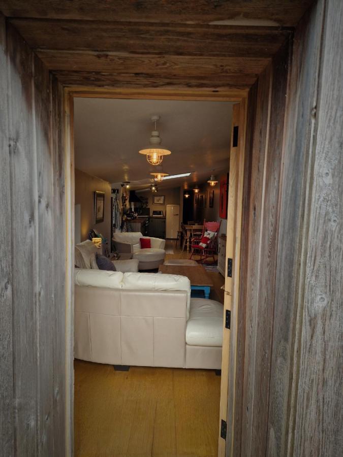 Fyne Byre - Barn Conversion With Hot Tub Landhuis Cairndow