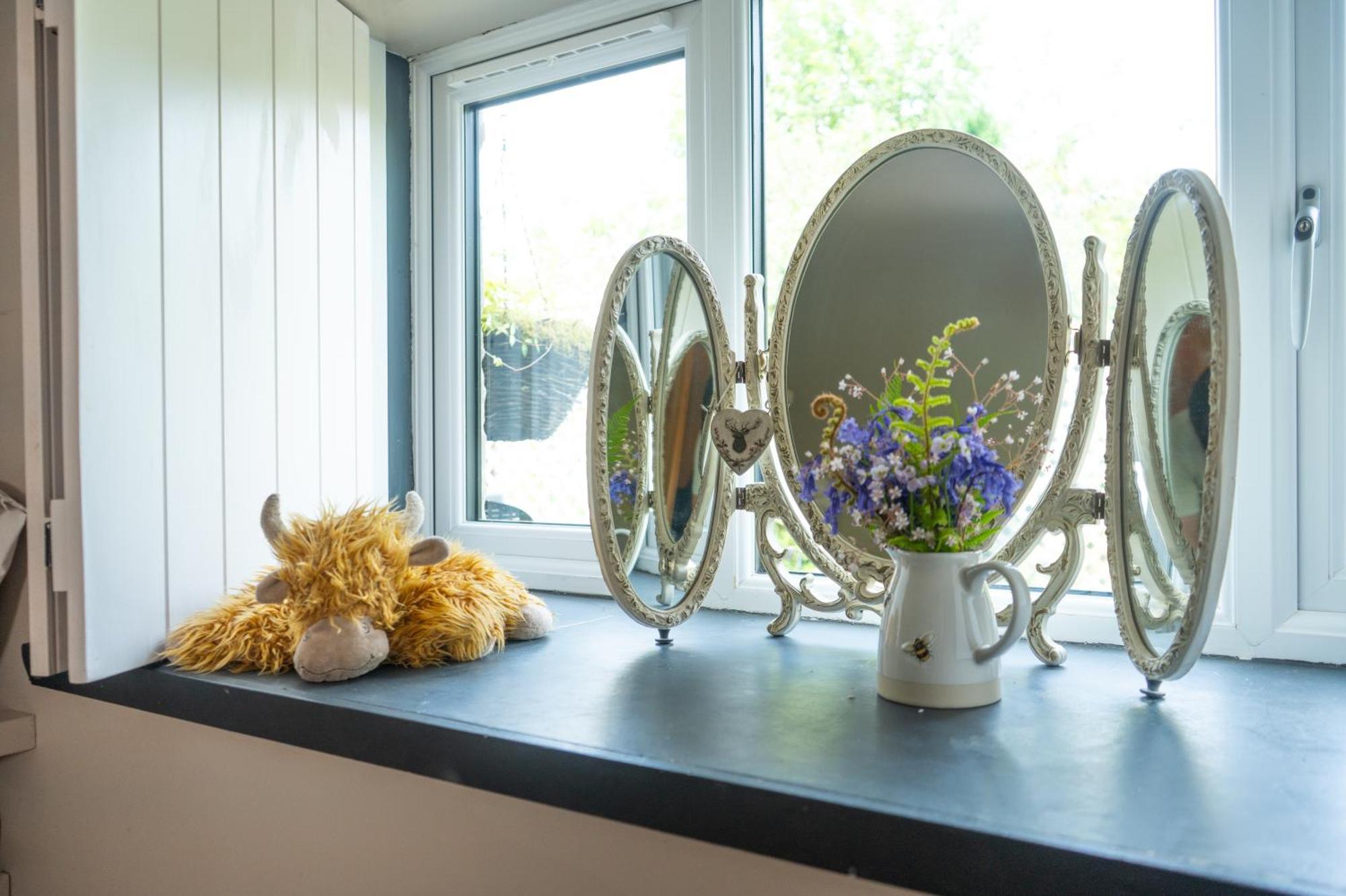 Fyne Byre - Barn Conversion With Hot Tub *